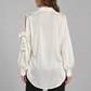 Camicia donna Pinko avorio con fiocco - retro su modella, elaborata con IA