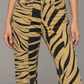 Pantaloni Please zebrati ocra e neri - dettaglio su modella