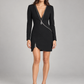 Abito Pinko nero con zip asimmetriche - fronte su modella