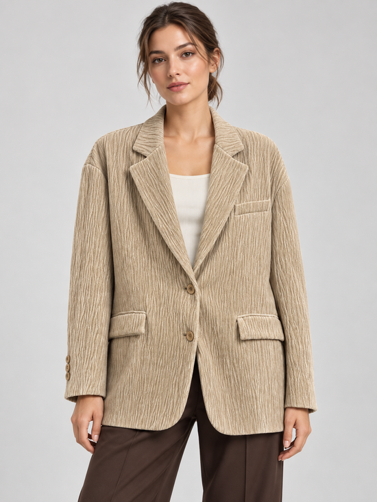 Giacca Dixie beige lavorata - fronte su modella