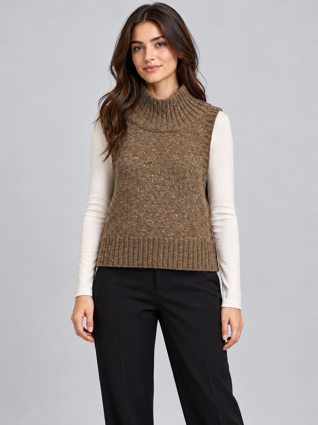Gilet donna Dixie marrone mélange fronte su modella, elaborata con IA