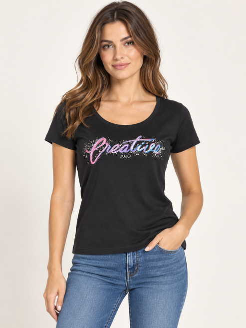 T-shirt nera Liu Jo Creative - vista anteriore su modella