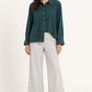 Dixie – Pantalone chiaro con risvolto – fronte su modella