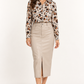 Dixie – Gonna beige effetto pelle – fronte su modella