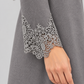 Abito MDL grigio con pizzo ai polsi - dettaglio