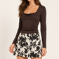 Maglia donna Dixie marrone con scollo drappeggiato – dettaglio