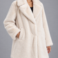 Cappotto donna HAVEONE effetto pelliccia panna - dettaglio - immagine elaborata con IA
