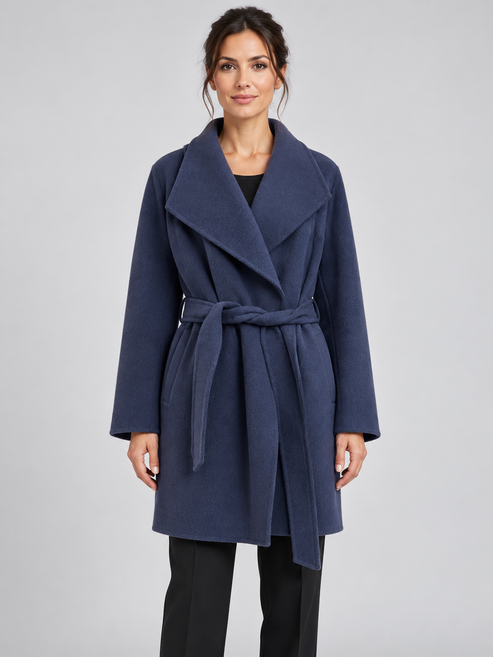 Cappotto donna Alessia Santi blu con cintura - fronte - immagine elaborata con IA