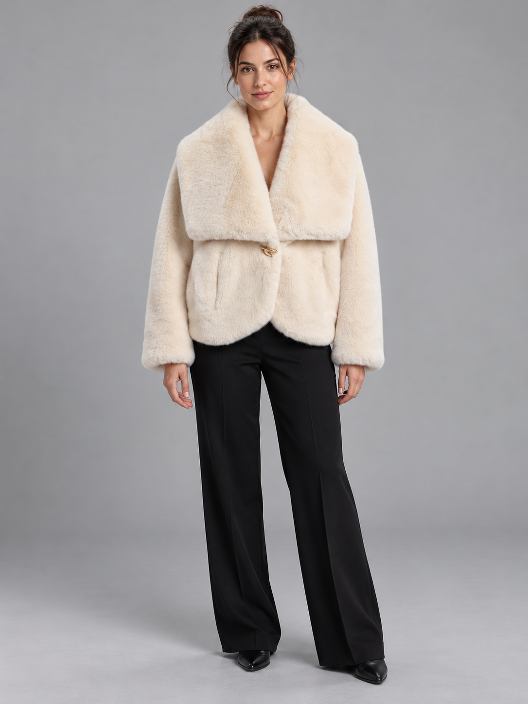 Cappotto a pellicciotto donna Dixie panna - fronte - immagine elaborata con IA