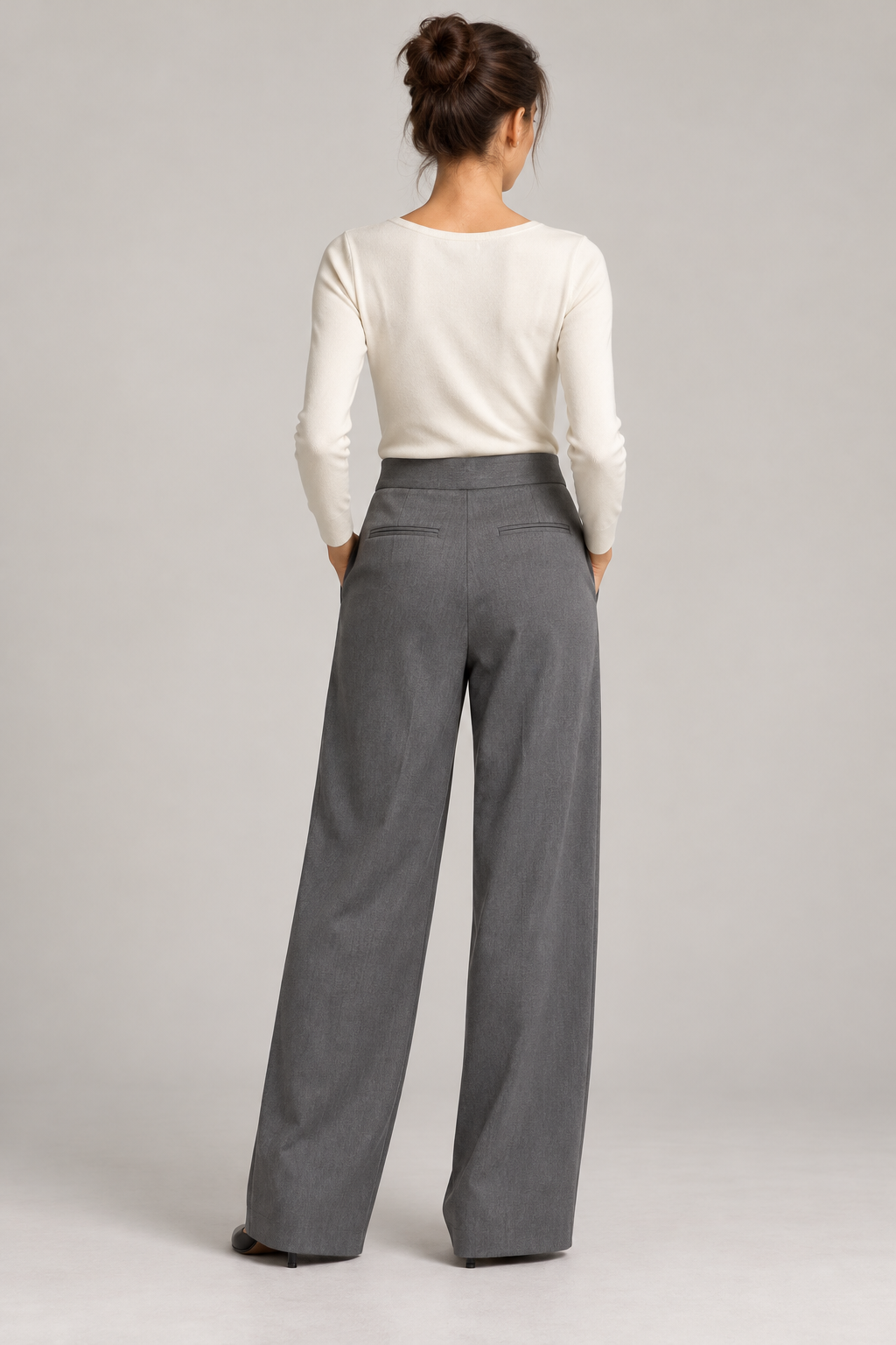 Pantalone Pinko grigio con pinces - retro