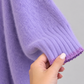 Maglione Pinko lilla con scollo a V — dettaglio