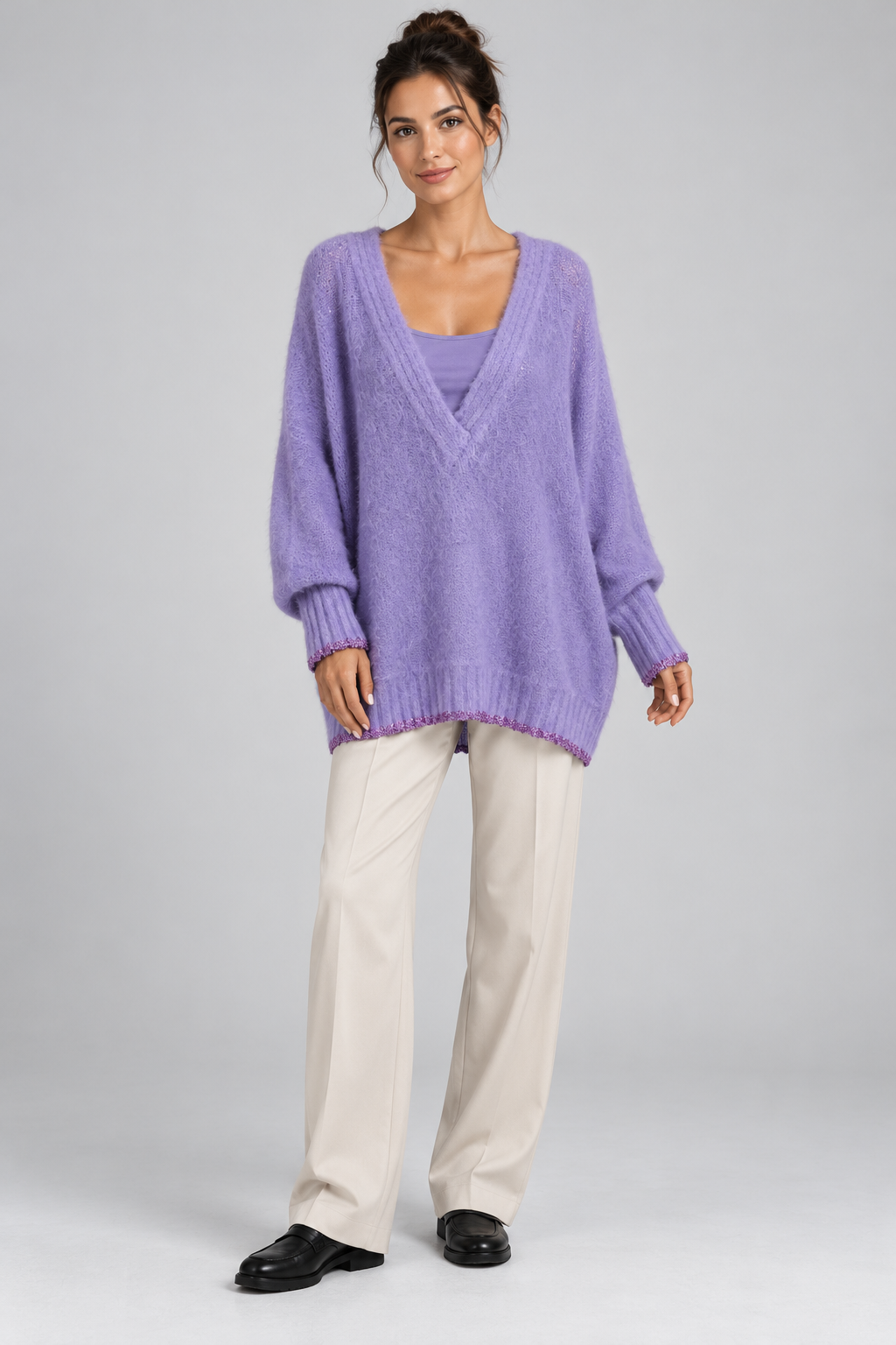Maglione Pinko lilla con scollo a V — fronte