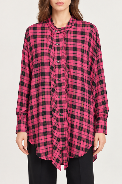 Camicia Pinko donna a quadri rosa e neri - fronte su modella virtuale