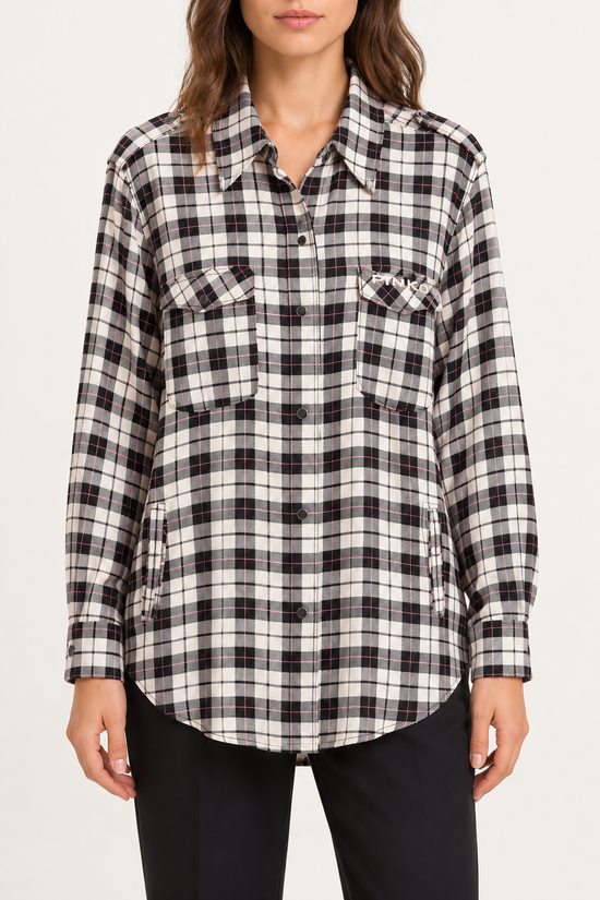 Camicia Pinko donna a quadri bianchi e neri - fronte su modella virtuale