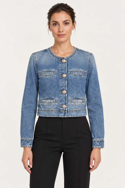 Giacca Pinko denim su modella fronte