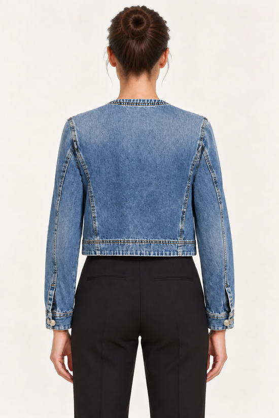 Giacca Pinko denim su modella retro