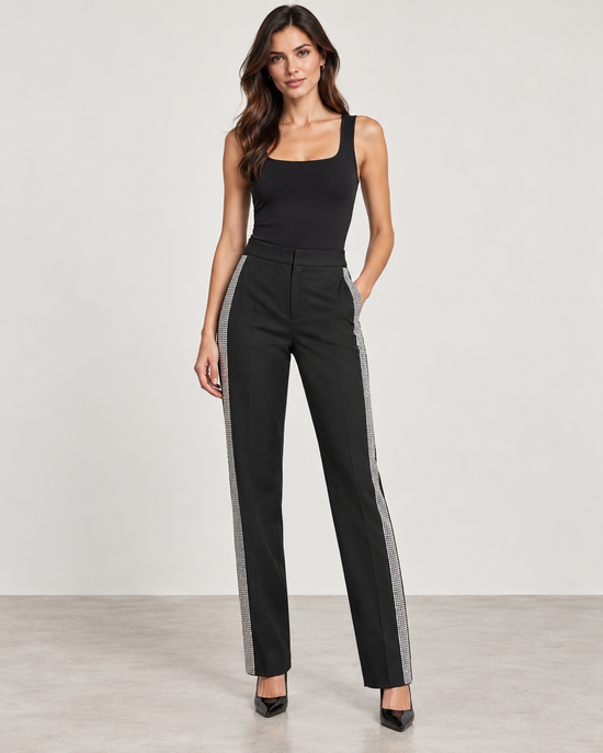 Pantalone Pinko nero con strass laterali - vista frontale su modella
