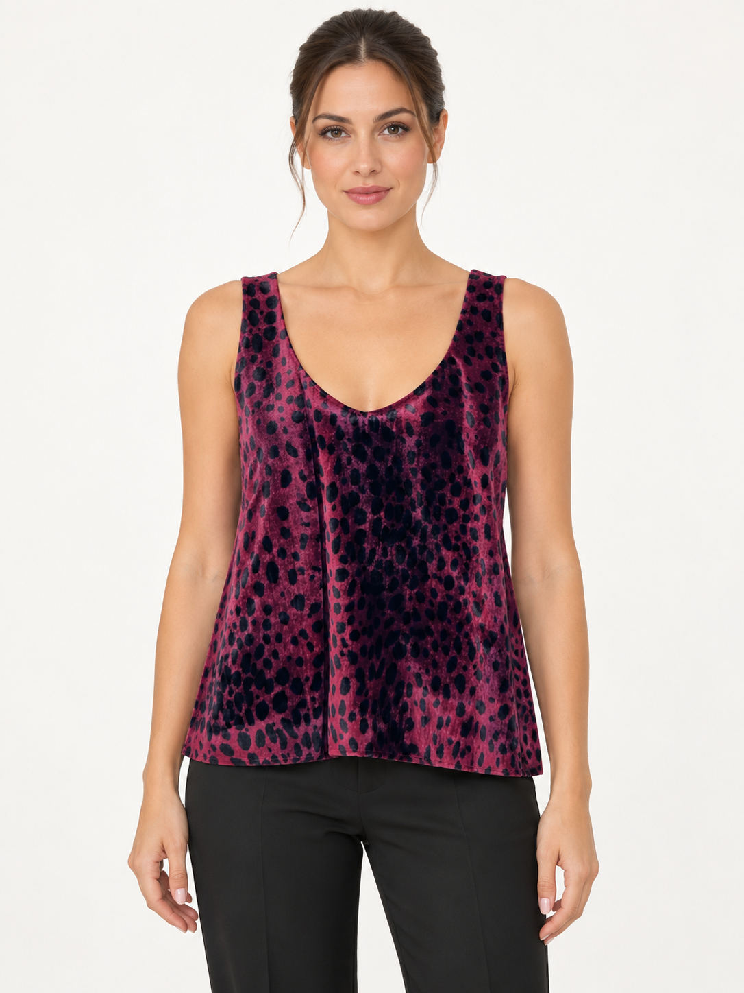 Pinko Top animalier bordeaux e nero – fronte su modella virtuale