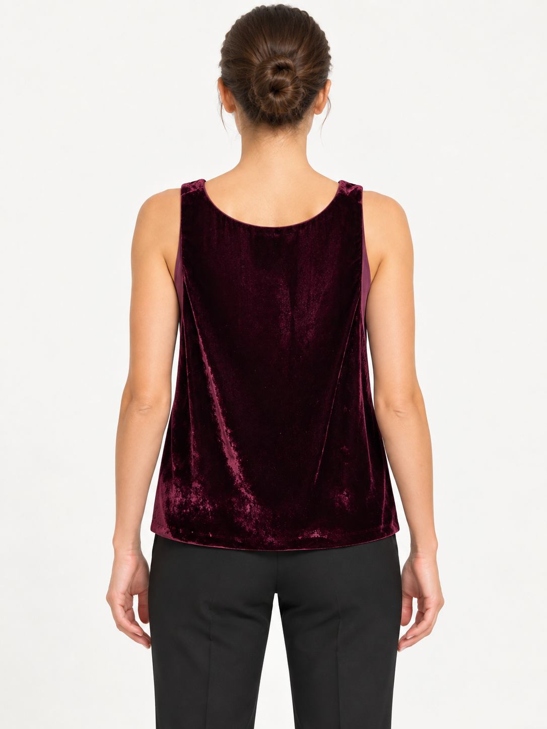Pinko Top in velluto bordeaux – retro su modella virtuale