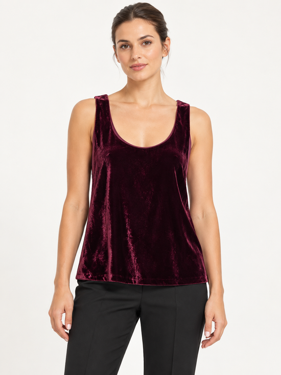 Pinko Top in velluto bordeaux – fronte su modella virtuale