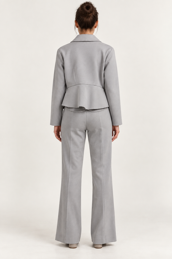 Meimeij – Tailleur grigio con giacca asimmetrica - retro