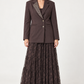 Tensione In – Tailleur marrone con borchie e gonna in merletto - fronte