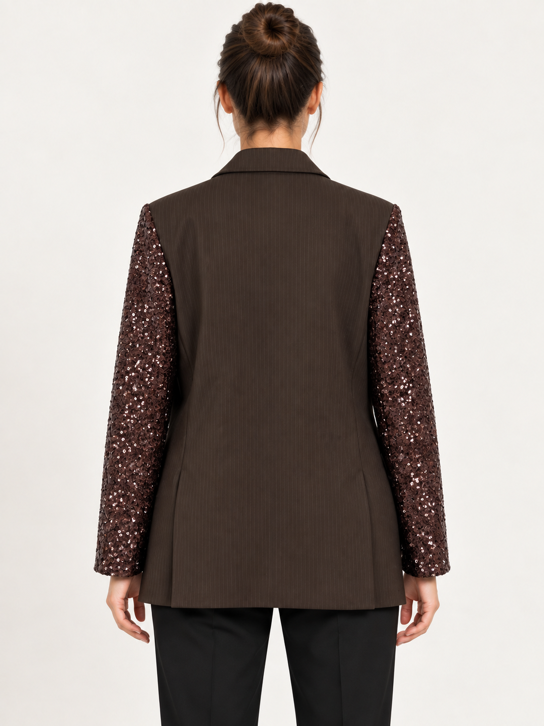 Giacca Tensione In paillettes su modella retro